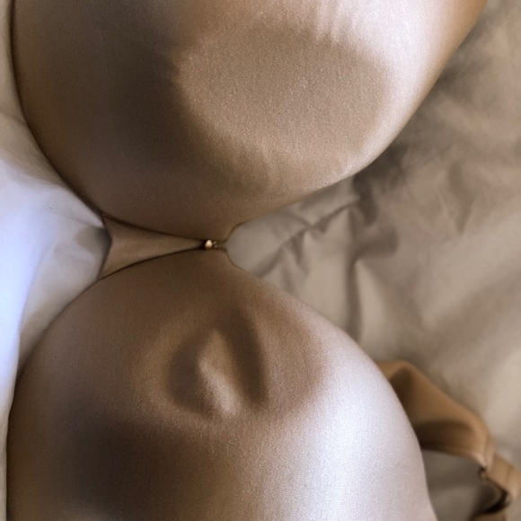 Cacique Back Smoothing Bra in size 44F - Picture 5 of 6